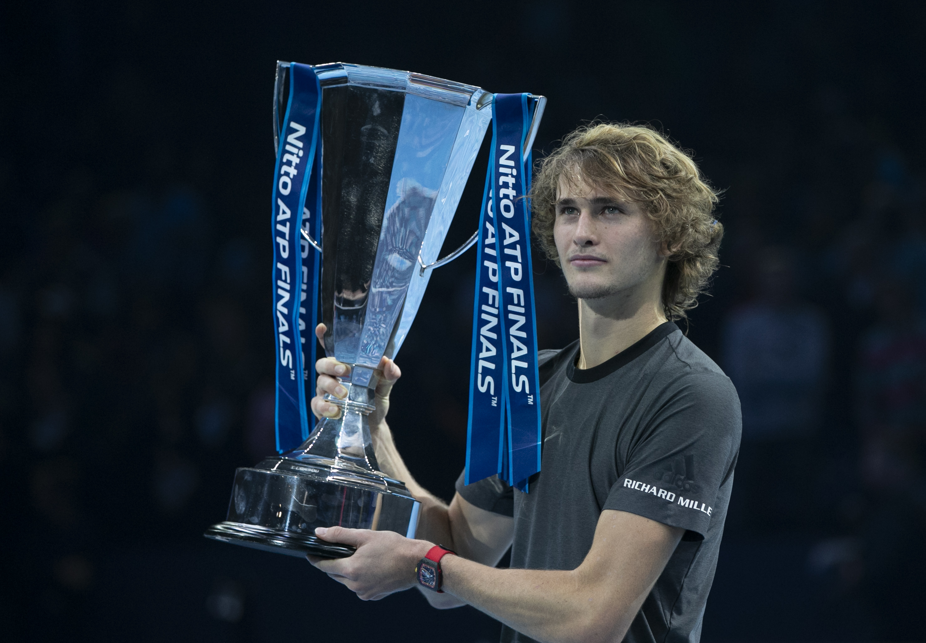 意大利网球队力克西班牙网球队，兹维列夫打破历史纪录的简单介绍