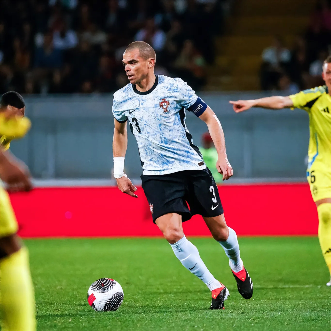 葡萄牙队客场击败瑞典保持不败