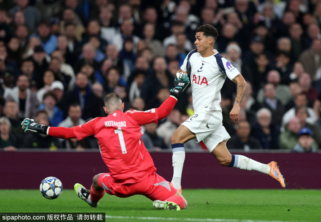 AC米兰门将神勇扑救,力保球门不失的简单介绍 AC米兰门将神勇扑救,力保球门不失的简单介绍