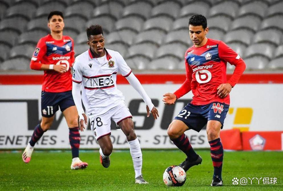 里尔队在法甲比赛中表现强劲,取得胜利 里尔队在法甲比赛中表现强劲,取得胜利