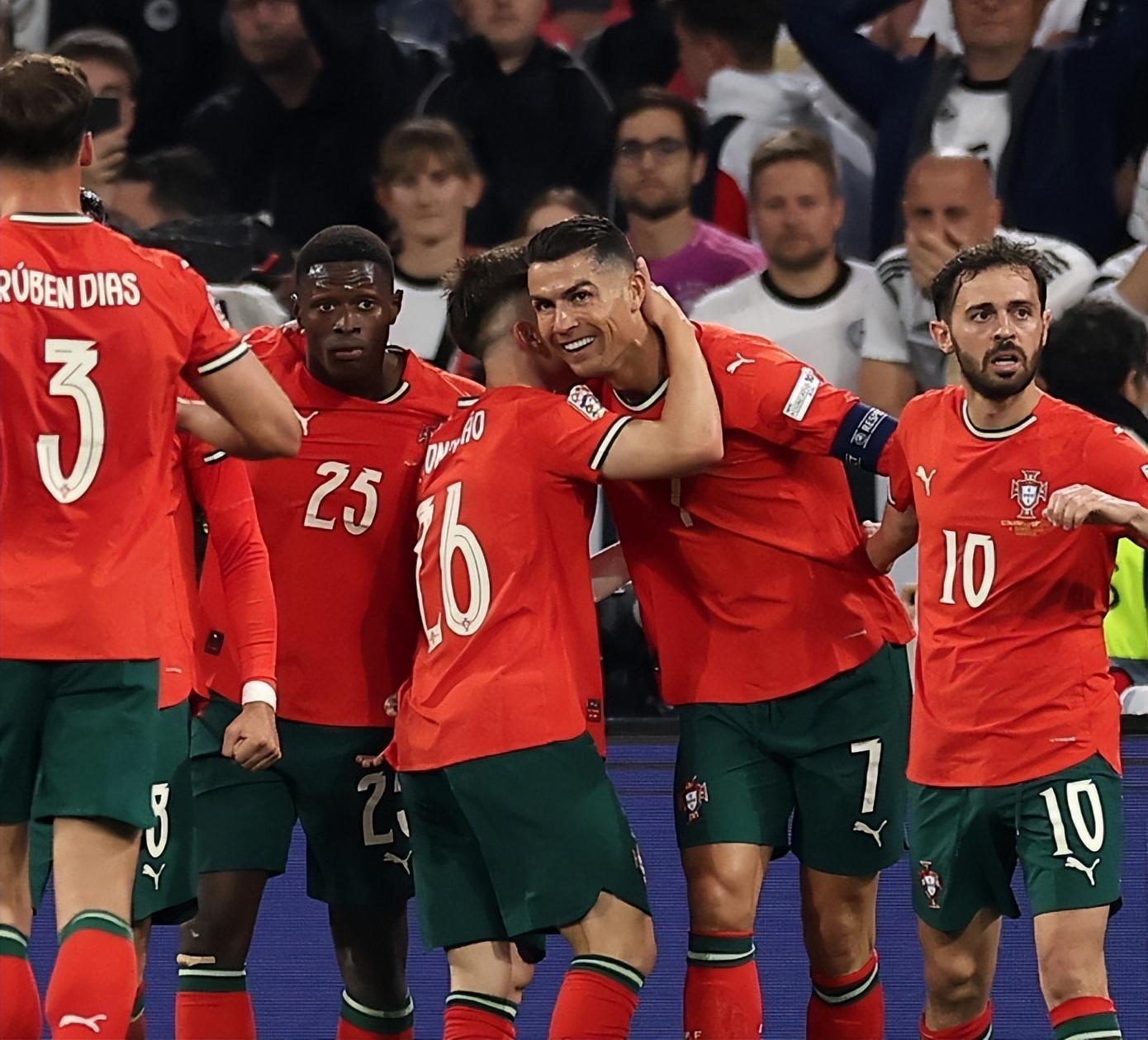 关于欧国联比赛：拜仁慕尼黑战胜皇家马德里的信息