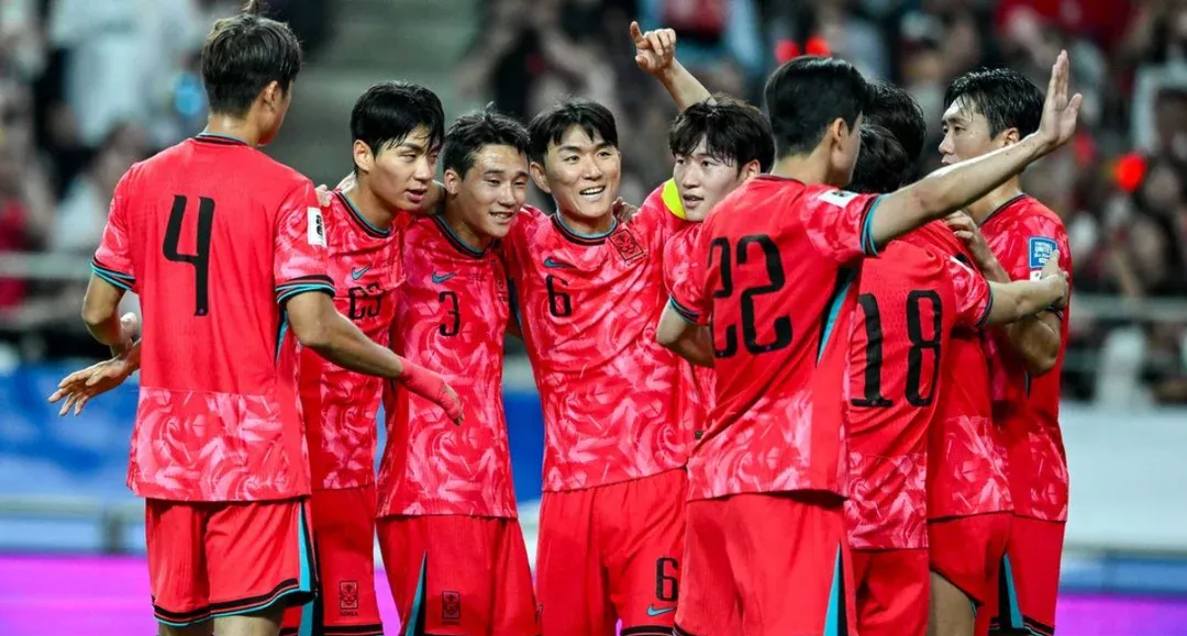 PG电子试玩官网-亚洲足球巨头齐聚，强强对话引发全球关注的简单介绍