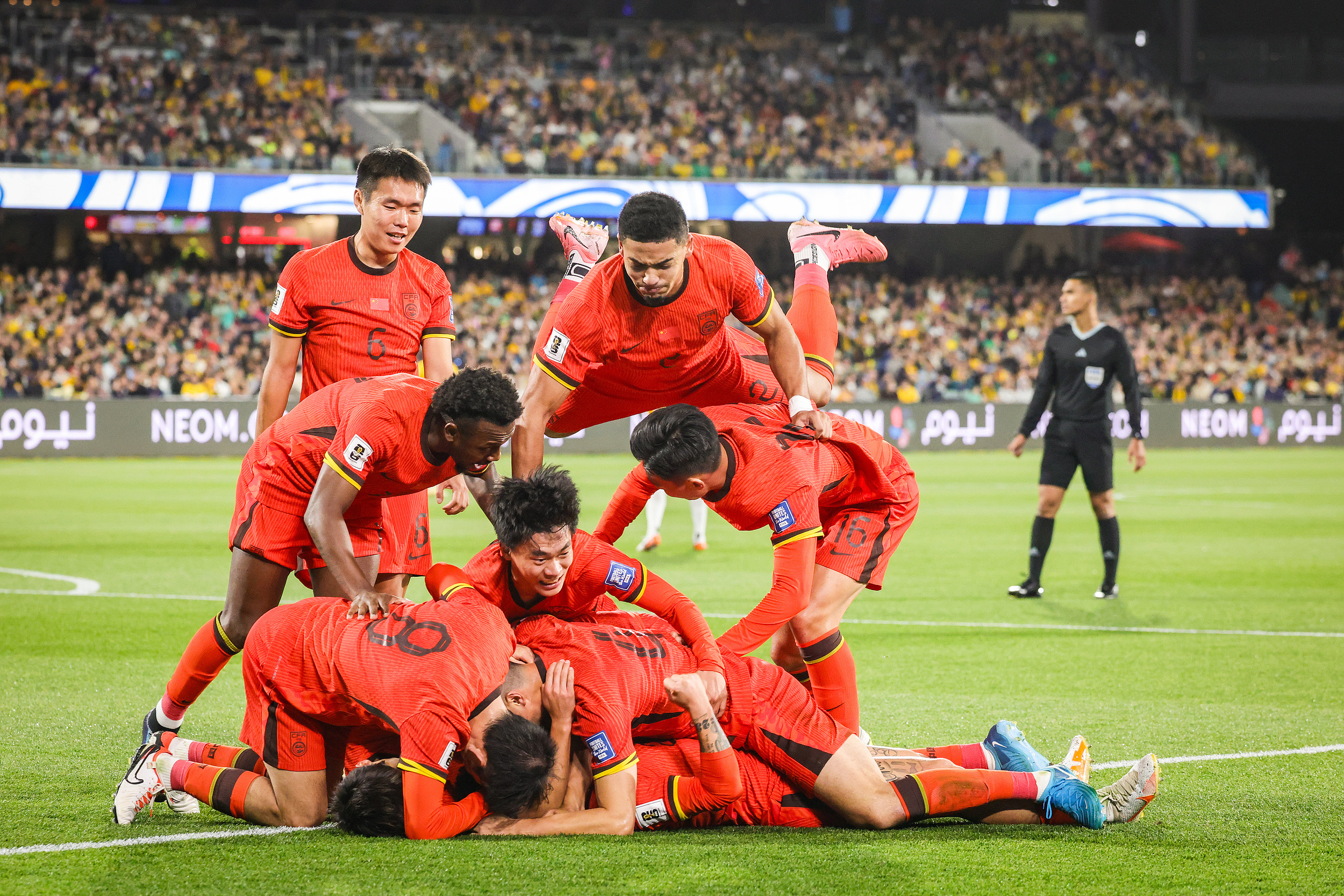 冰岛战胜保加利亚，成功杀入欧洲杯四强的简单介绍