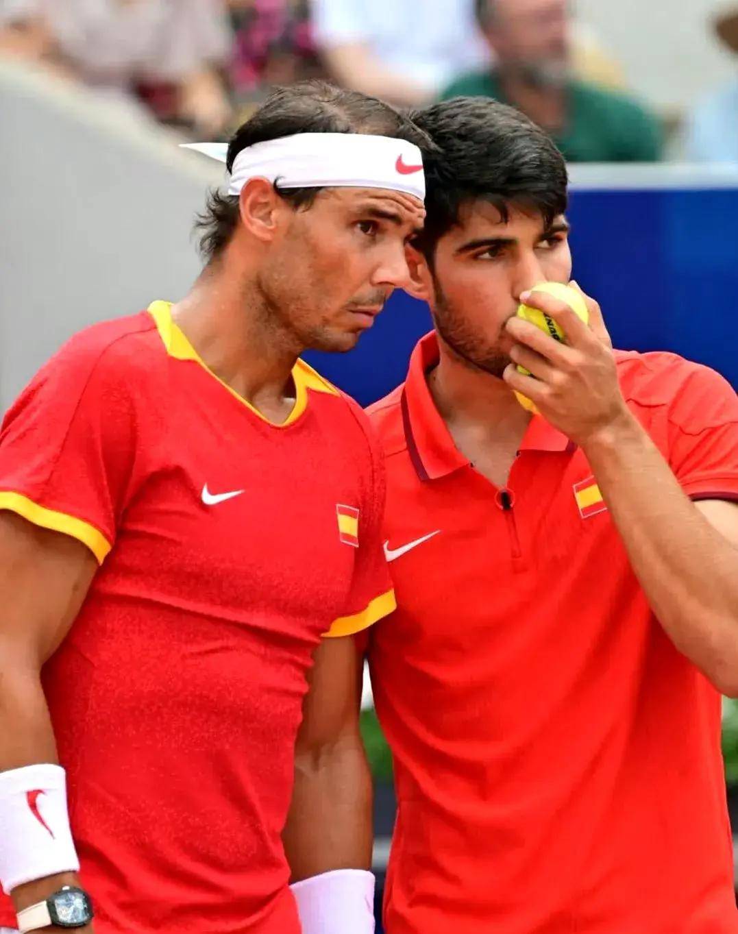 PG游戏APP-包含温网险胜戴维斯杯，纳达尔统治全场的词条