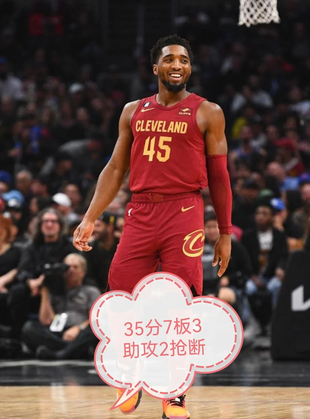 凯尔特人鏖战太阳，米切尔带队取胜