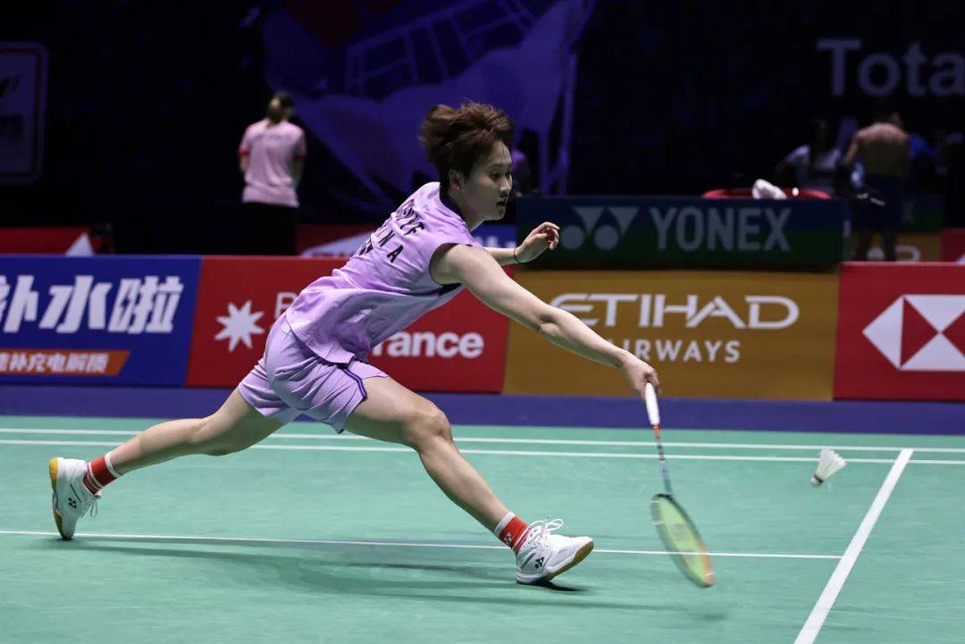 中国队轻取德国队，陈雨菲刷新纪录