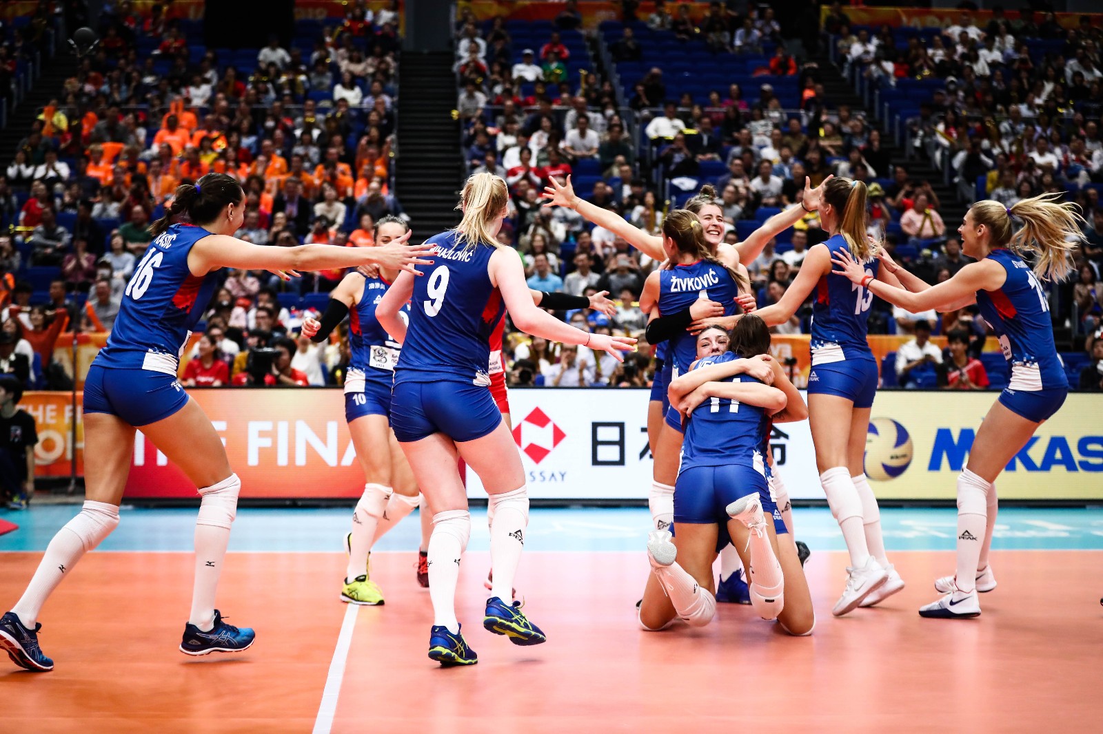 乌克兰队备战对决塞尔维亚，争取胜利