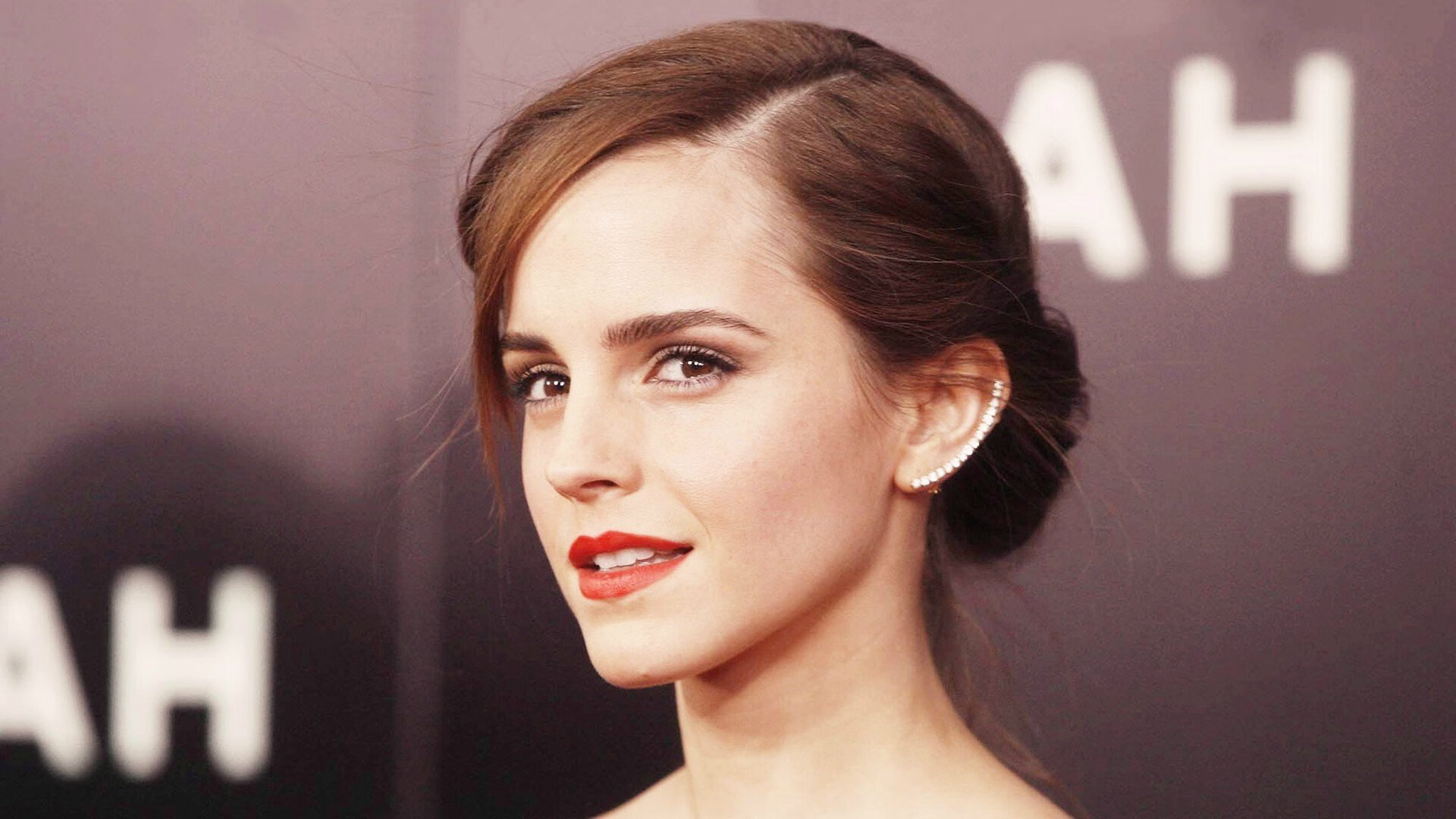 PG电子APP链接-克莱神射定乾坤，深圳战术击溃雄鹿—解析一场跨洋篮球智慧的交锋