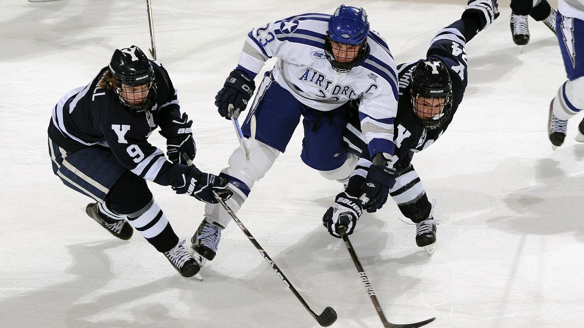 喀麦隆封锁拜兰，加克波存在感拉满，非洲足球新势力的战术革命